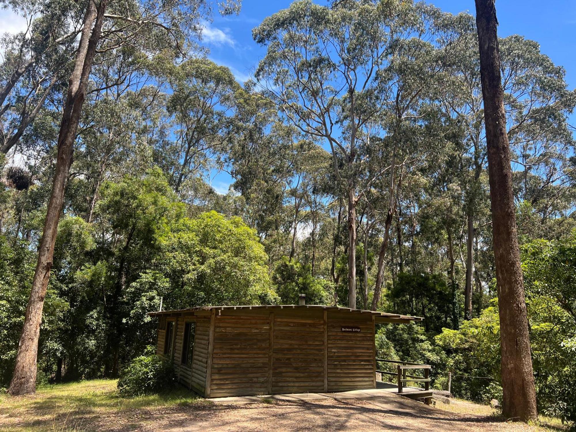 Lakes Entrance Log Cabins Exterior photo